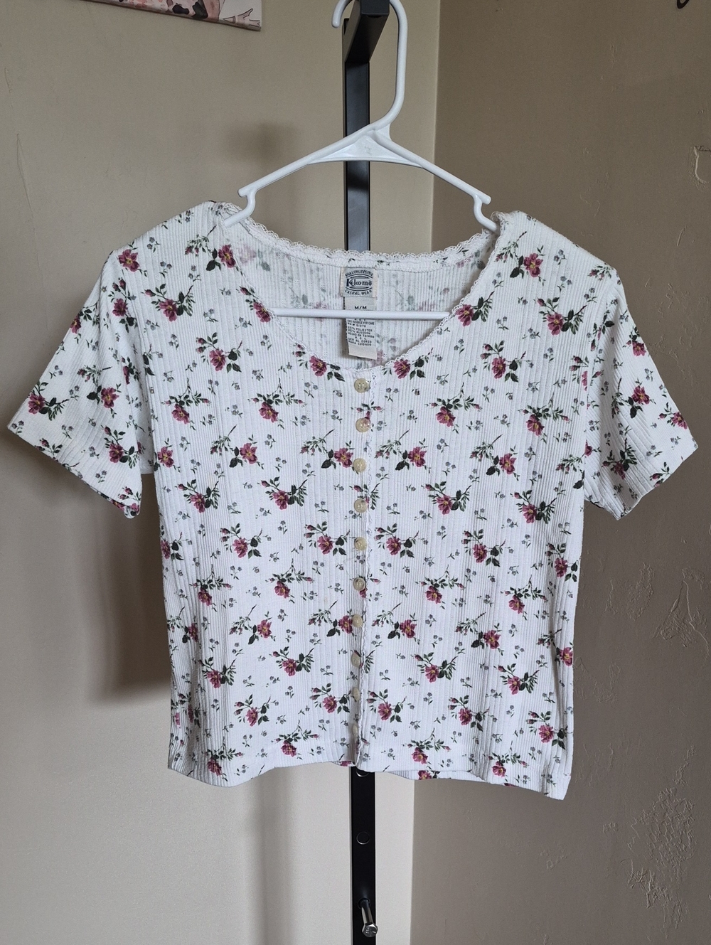 Vintage 90s Kikomo Ribbed Floral Faux Button Crop Top Lace Trim M